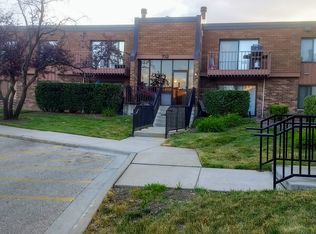 712 Tipperary Ct APT 2C, Schaumburg, IL