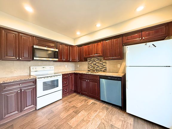 2nd image of 6315 Prince Way