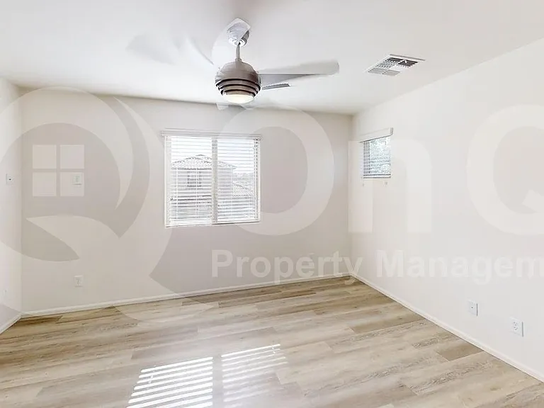 7842 W Cypress St — Photo 5
