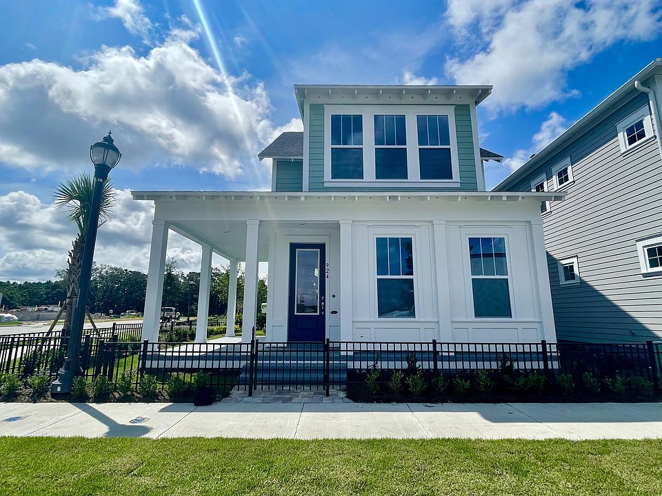 Main-Front Porch