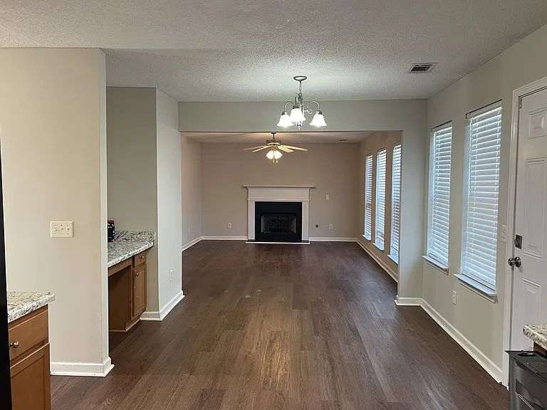 401 Timberwind Dr — Photo 9