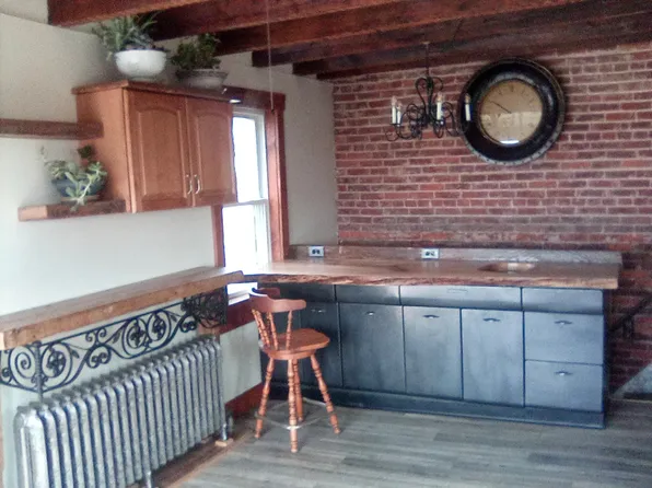 193 E Farmersville Rd #A, Ephrata, PA 17522