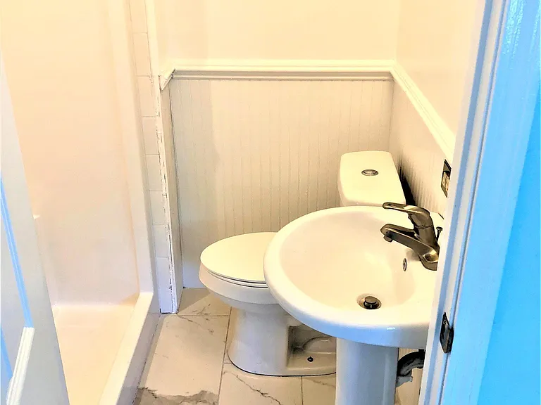 505 Georgia St — Photo 2