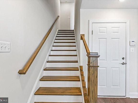 5th image of 6402 47th St