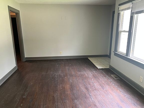 2nd image of 621 Crestland Ave APT A