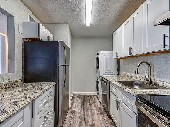 4th image of 1818 9th Ave E Unit 3G