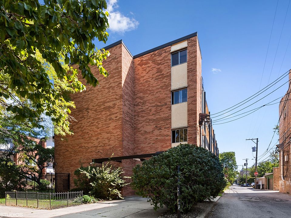 1st image of 6961 N Oakley Ave APT 405