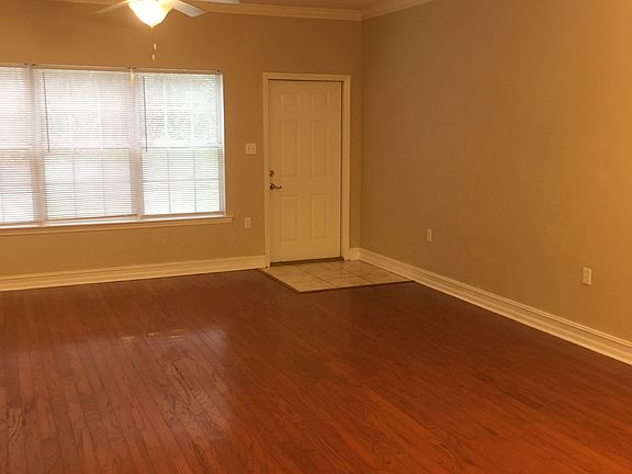 3rd image of 1537 Crescent Hills Dr