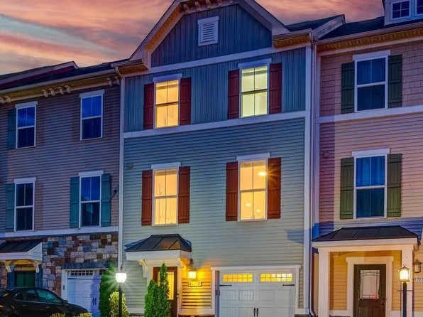 41719 McMonagle Sq, Aldie, VA 20105