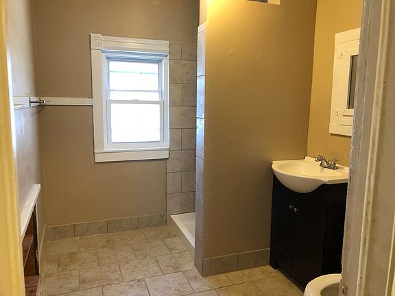 2nd image of 503 N Adams St APT 2