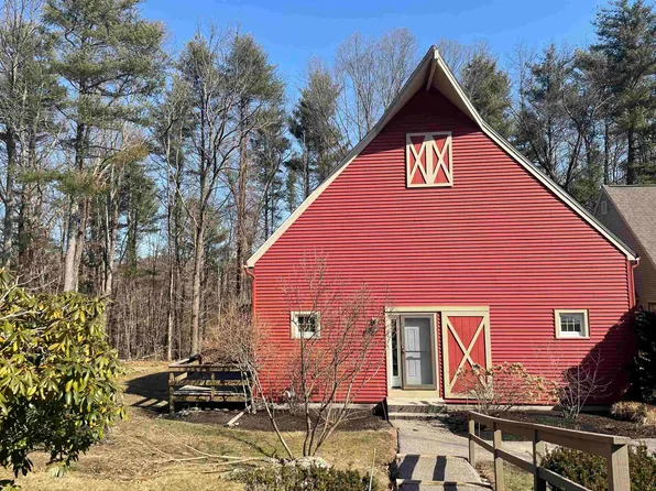 13 Balmoral Drive, Stratham, NH 03885