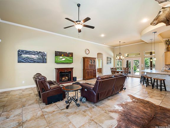 5th image of 109 Timber Mountain Dr