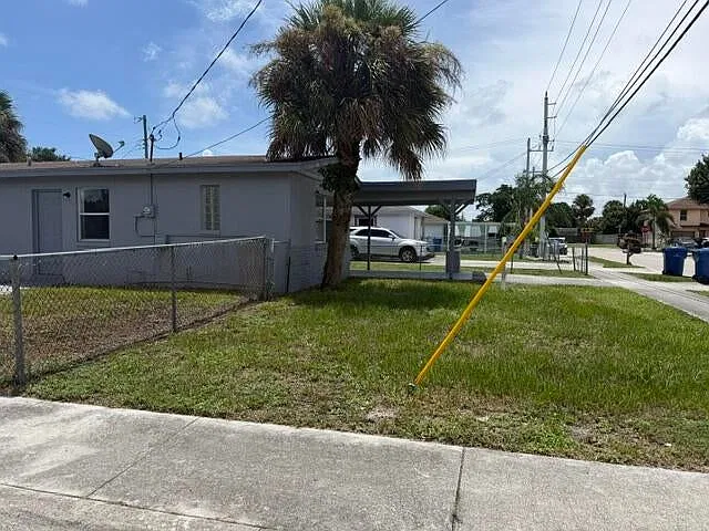 4 bed, 1600 sqft, $2,500 — Photo 3