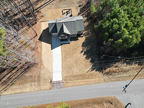 5th image of 130 Parkway Dr