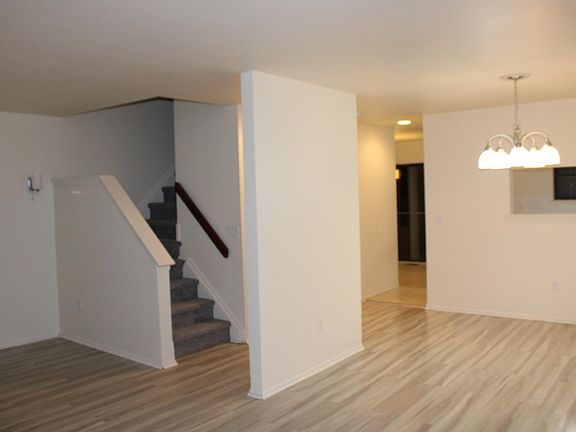 3rd image of 2408 Gulfstream Way