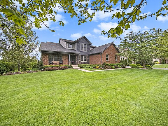 3rd image of 949 Fairway Park Dr
