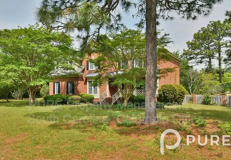 208 Shallow Brook Dr — Photo 3