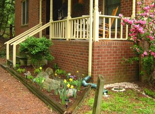 371 Umstead Dr #A, Chapel Hill, NC 27516