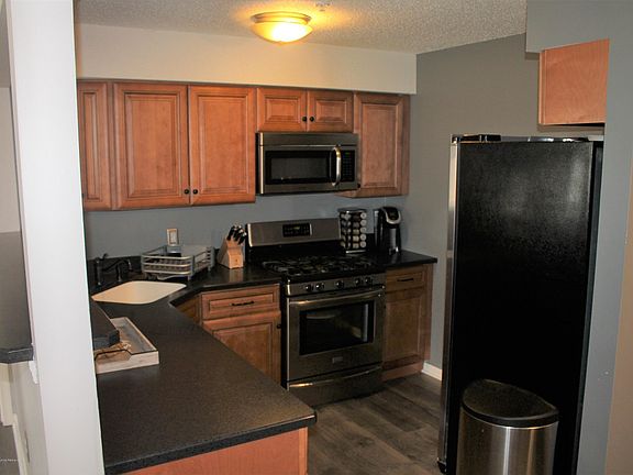 3rd image of 208 Schley Ave