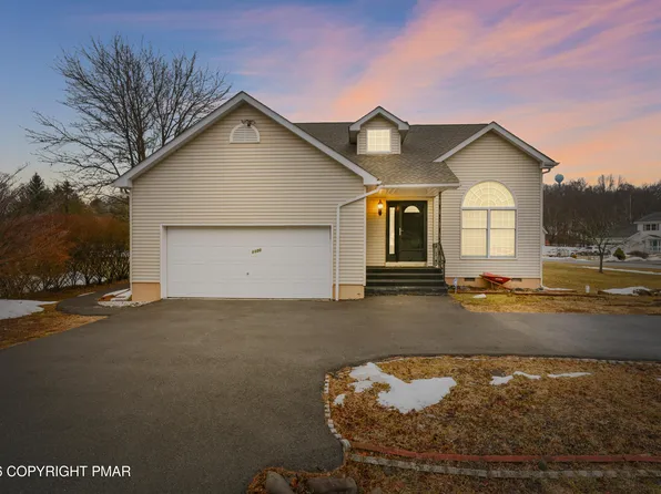 1100 Ehler St, Stroudsburg, PA 18360