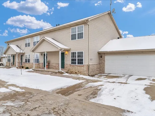 Maple Hill Townhomes, 1017-1025 Maple Hill Rd #1025-2, Bloomington, IL 61705