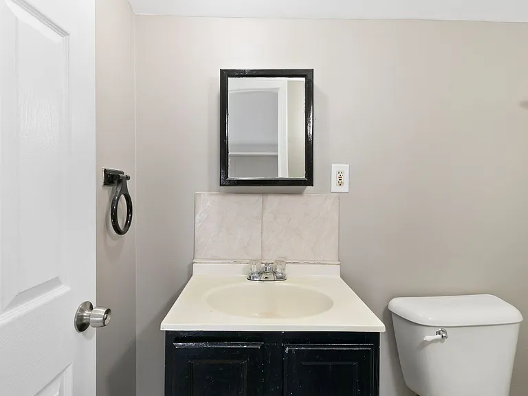 24311 Plymouth Rd — Photo 58