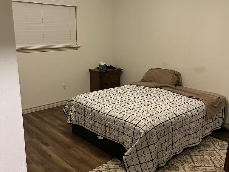 2077 Silver Oaks #1 — Photo 17