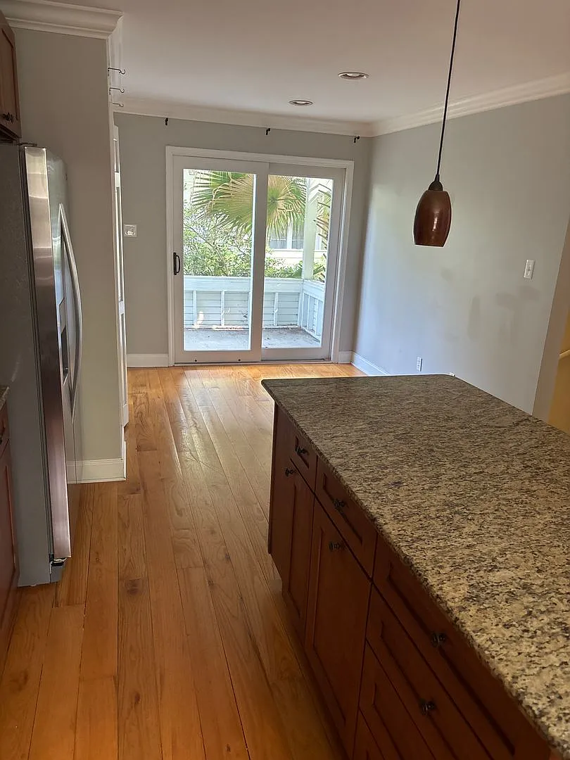 Desoto Place — Photo 4