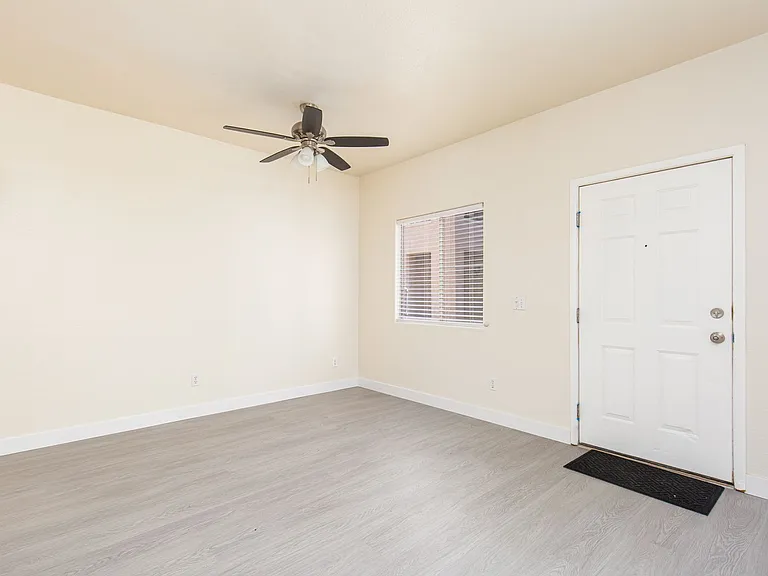 2110 Los Feliz St #1028 — Photo 9