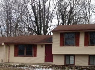 5325 Armstrong Dr, Indianapolis, IN