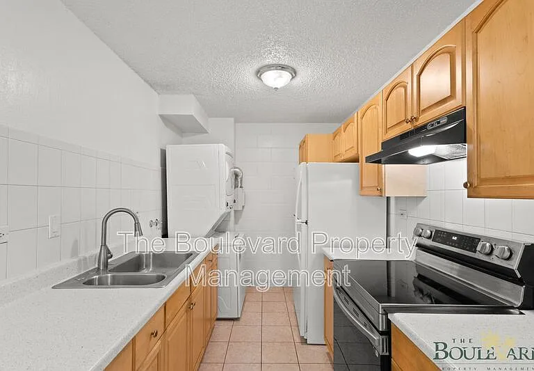 1260 Richard Ln #B318 — Photo 4