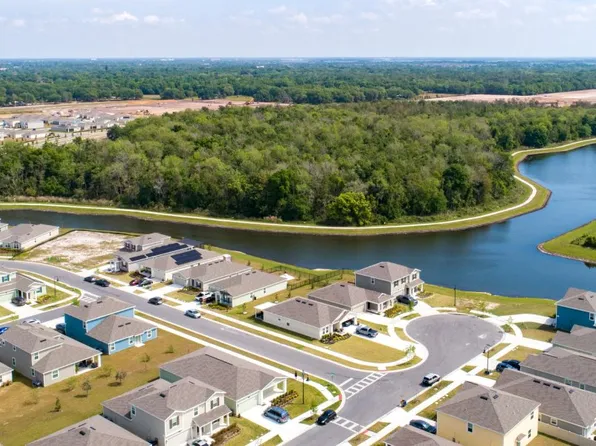 Homes Available Soon, Storey Creek : Estate Collection