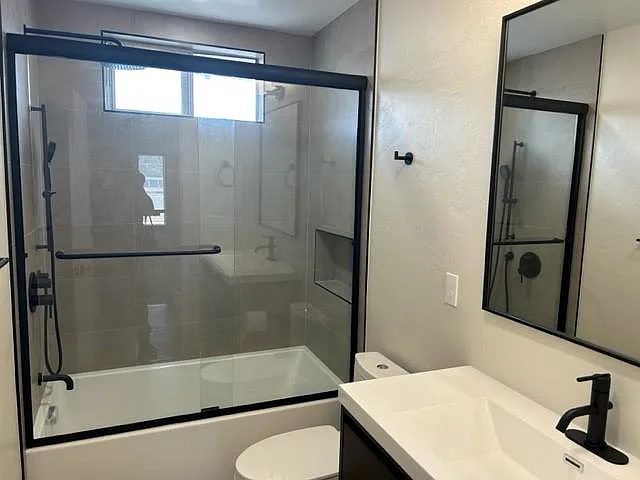 2 bed, 1025 sqft, $3,500 — Photo 4