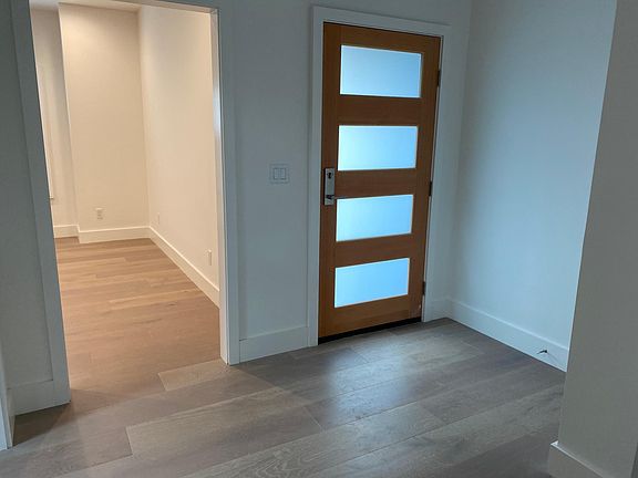 4th image of 1626 25th Ave #2