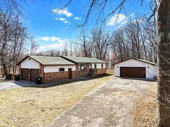 18316 Everglade Dr NE, East Bethel, MN 55092