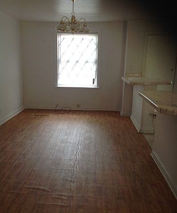 4th image of 6706 S Parnell Ave