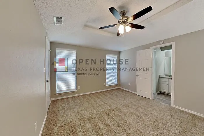 3912 Missouri St — Photo 9