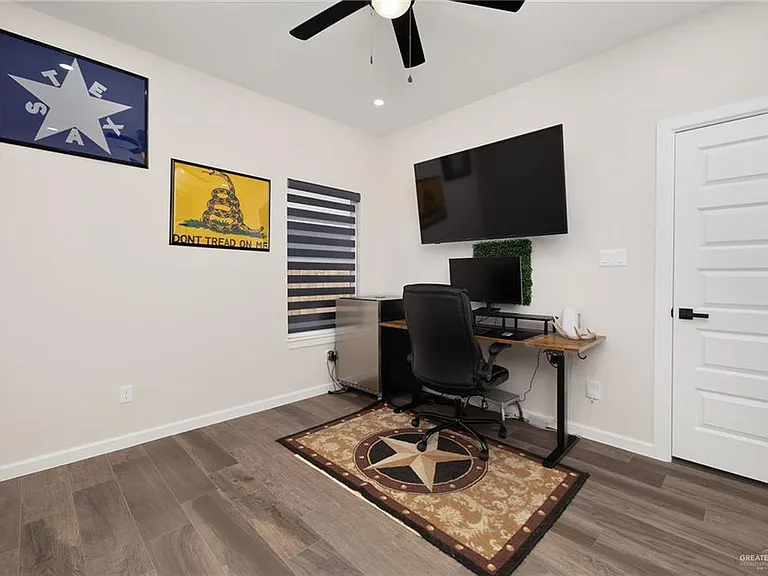 3508 E Diamond Head Ave — Photo 11