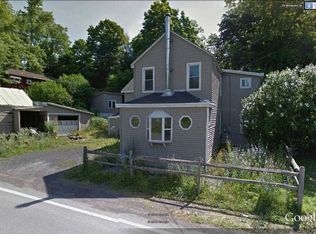 19 Dock Rd, Marlboro, NY 12542