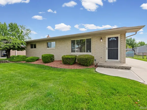 24503 Crescent St, Woodhaven, MI 48183