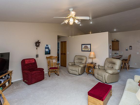 4th image of 9639 E Glencove Cir