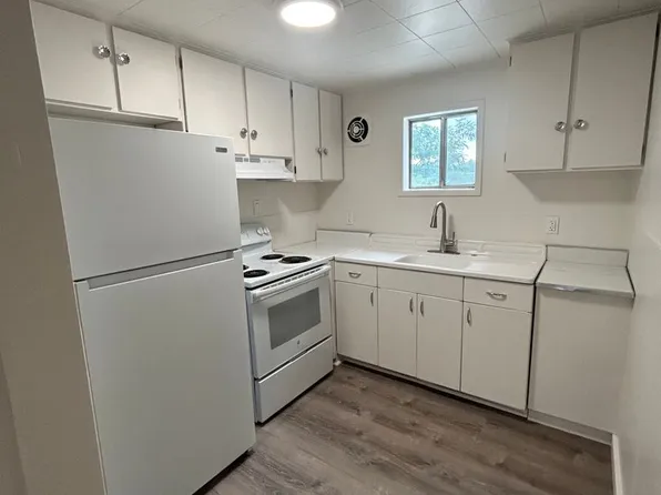 E Broadway 4 Plex - Phillips, 211 E Broadway St #1, Goldendale, WA 98620