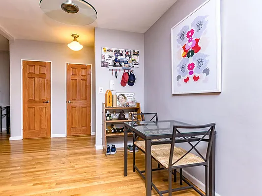 Sold by Re/Max In The City | media 4