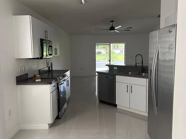 304 Dahoon Holly Dr — Photo 4
