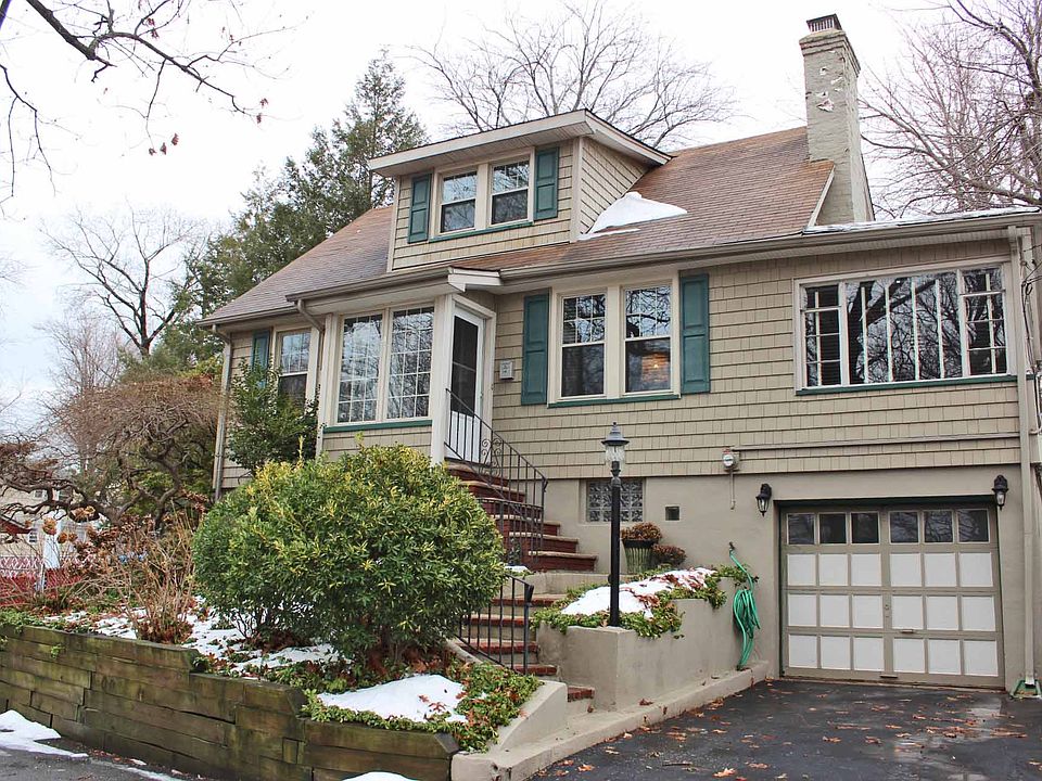 1st image of 54 Memorial Dr