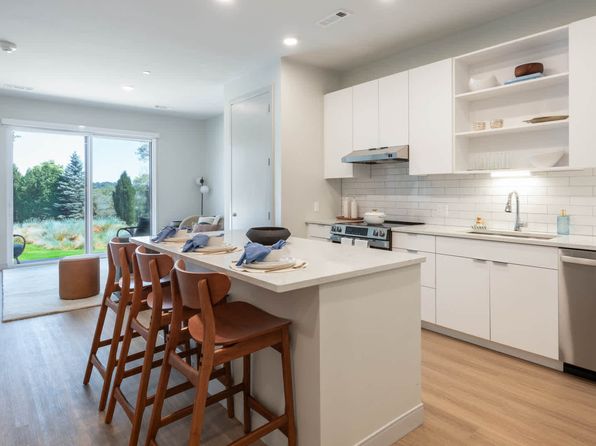 200 Quannapowitt Pkwy #1-2208