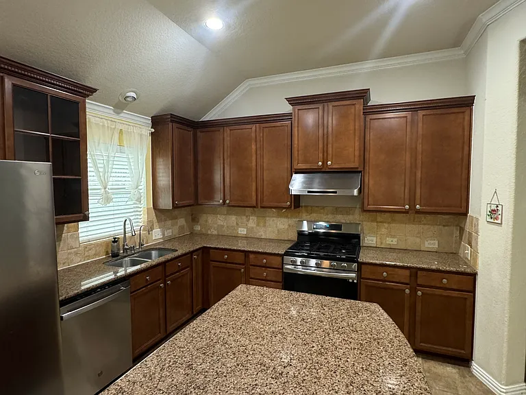 11931 Green Colling Park Dr — Photo 9