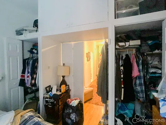 Rented by City Connections Realty | media 9