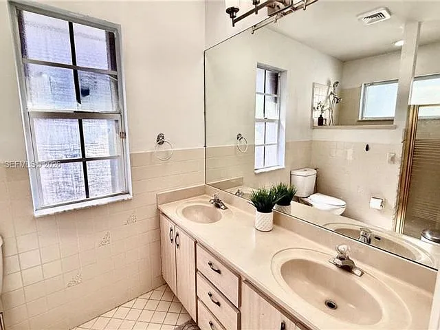 5470 Pine Cir — Photo 14