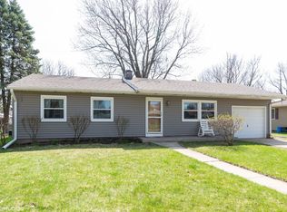 404 Cleveland Ave, Rochelle, IL 61068